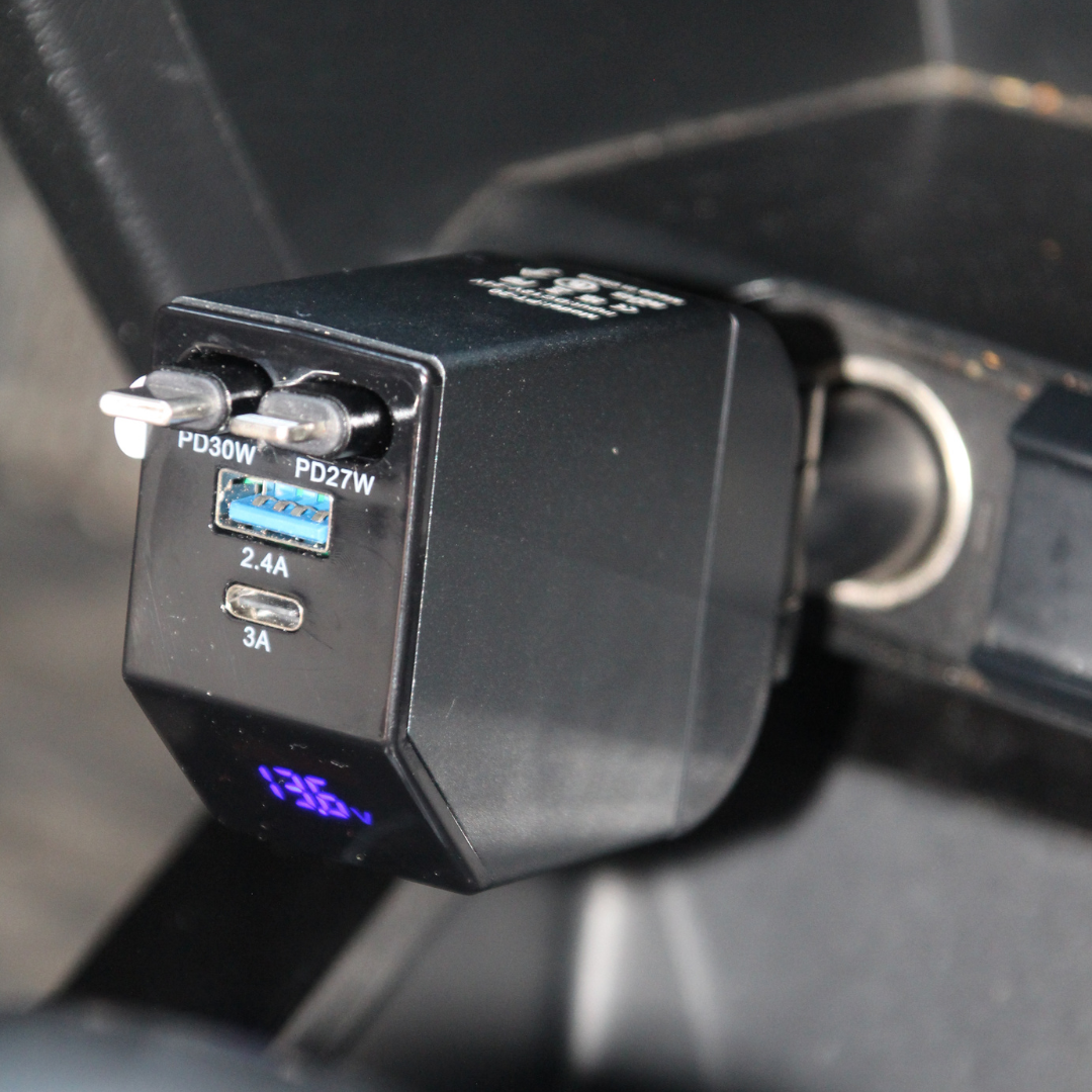 CAR CHAGER 5
